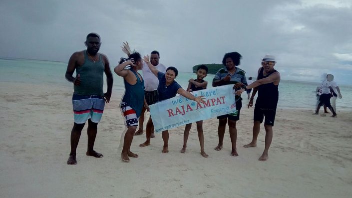TOUR RAJA AMPAT TOUR RAJA AMPAT